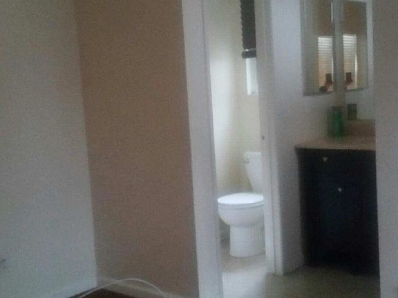 Master bedroom bathroom 