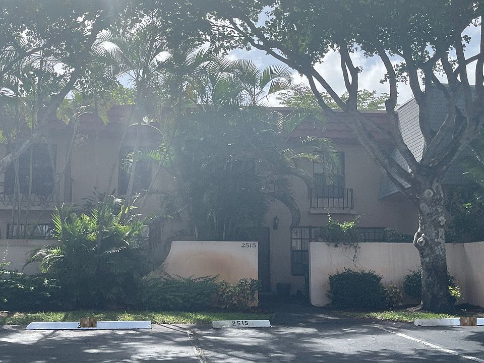 2nd image of 2515 SW 74th Ter #122