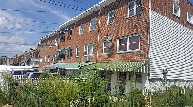1st image of 967 E 220th St