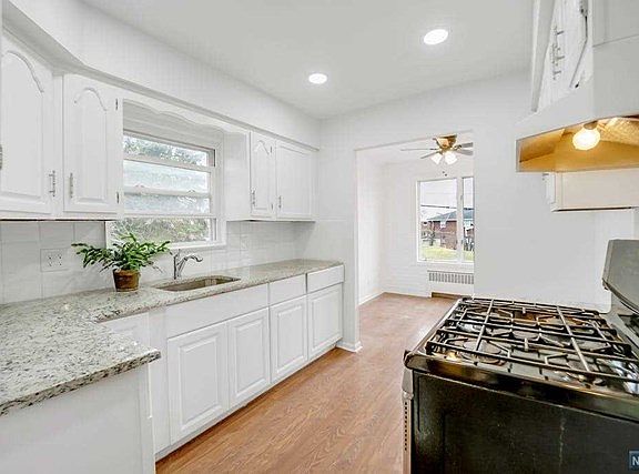 2nd image of 607 Marin Ave Floor 2