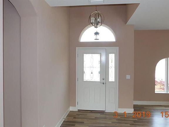 4th image of 30 Roller Ln