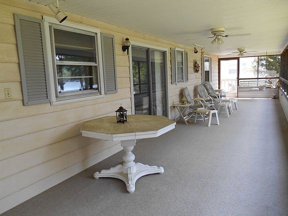5th image of 393 Lake Point Dr