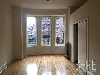 Rented by Brooklyn Heights Real Estate Inc
