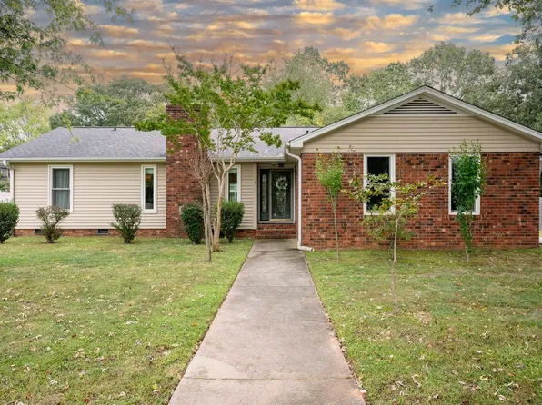 209 Governors Sq, Greer, SC 29650