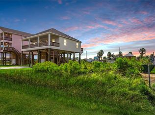 116 Jewel Dr, Crystal Beach, TX 77650