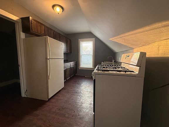4th image of 3196 W 90th St #Up