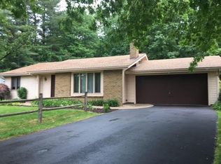 231 Pearson Ln, Rochester, NY 14612