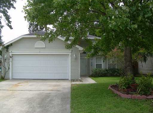 2nd image of 17 Saint Ives Dr