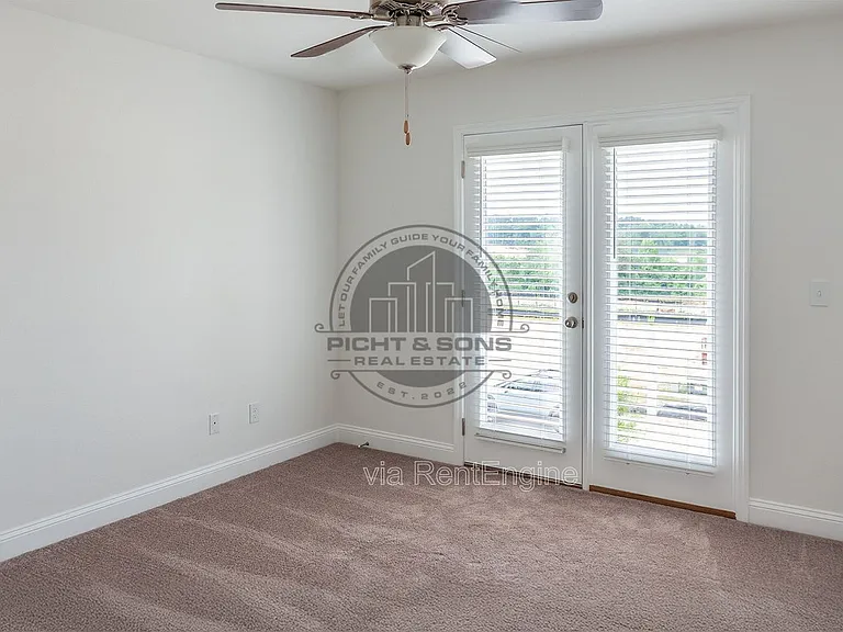 1414 Landon Hills Dr — Photo 9