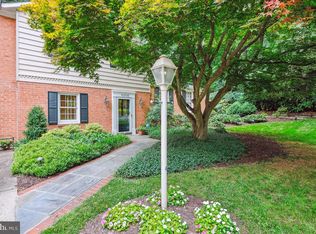 11204 Marcliff Rd, Rockville, MD 20852