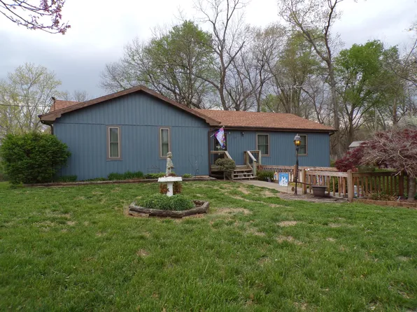 1305 N Fremont Road, Ozark, MO 65721
