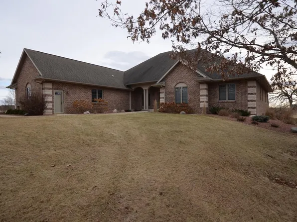 W8167 Nature DRIVE, Whitewater, WI 53190