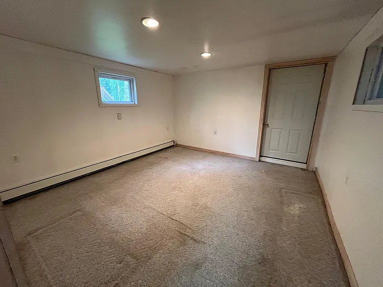 4 Tappan Dr #2 — Photo 5