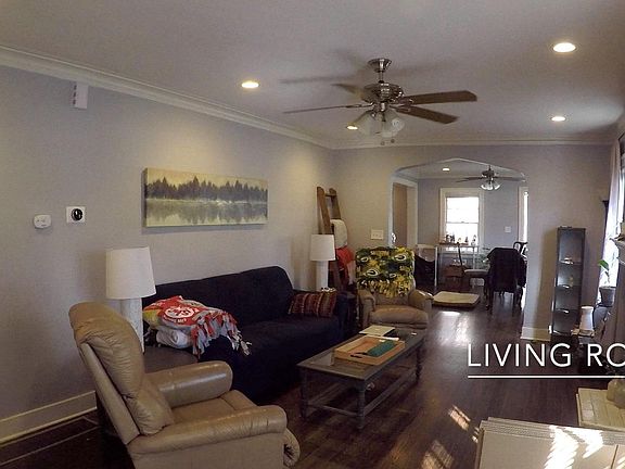 4th image of 410 E Meyer Blvd #408