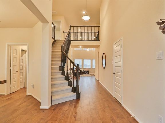 5th image of 9703 Colonial Downs Dr