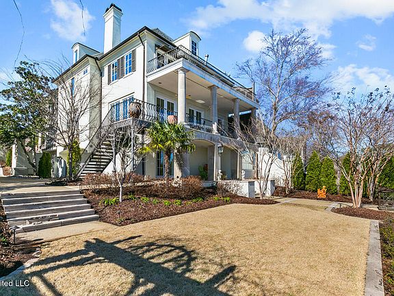 5th image of 133 Overlook Pointe Dr