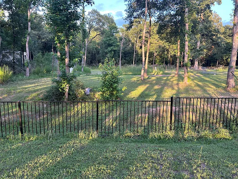 13881 Park Ave — Photo 5
