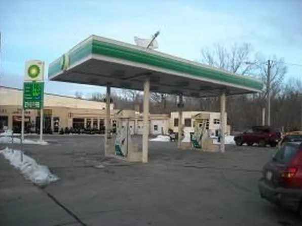 116 N Pearl St, New London, WI 54961