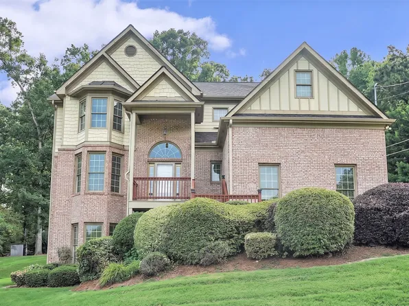 3641 Mountain Cove Rd, Snellville, GA 30039