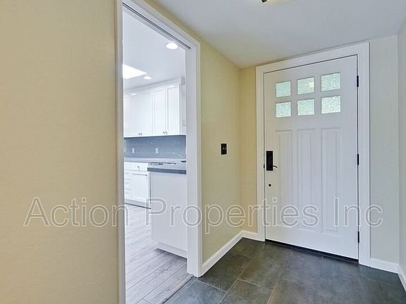 3rd image of 1640 Kalispell Ct