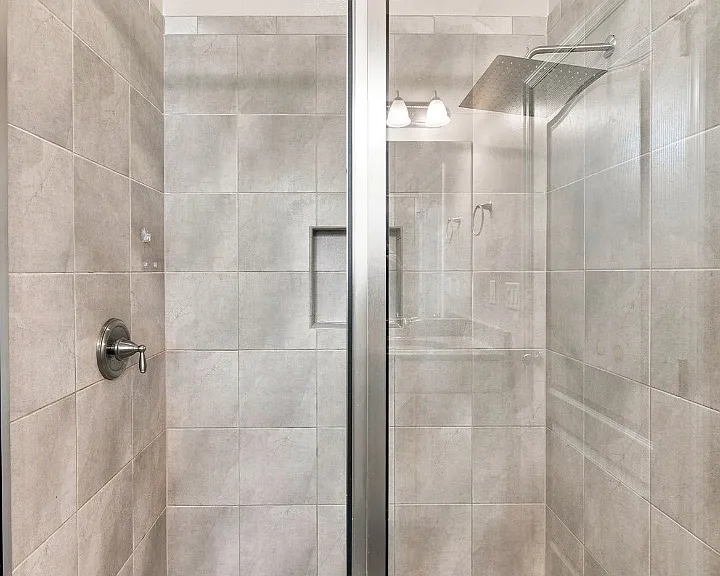17013 Vilesta Dr — Photo 18