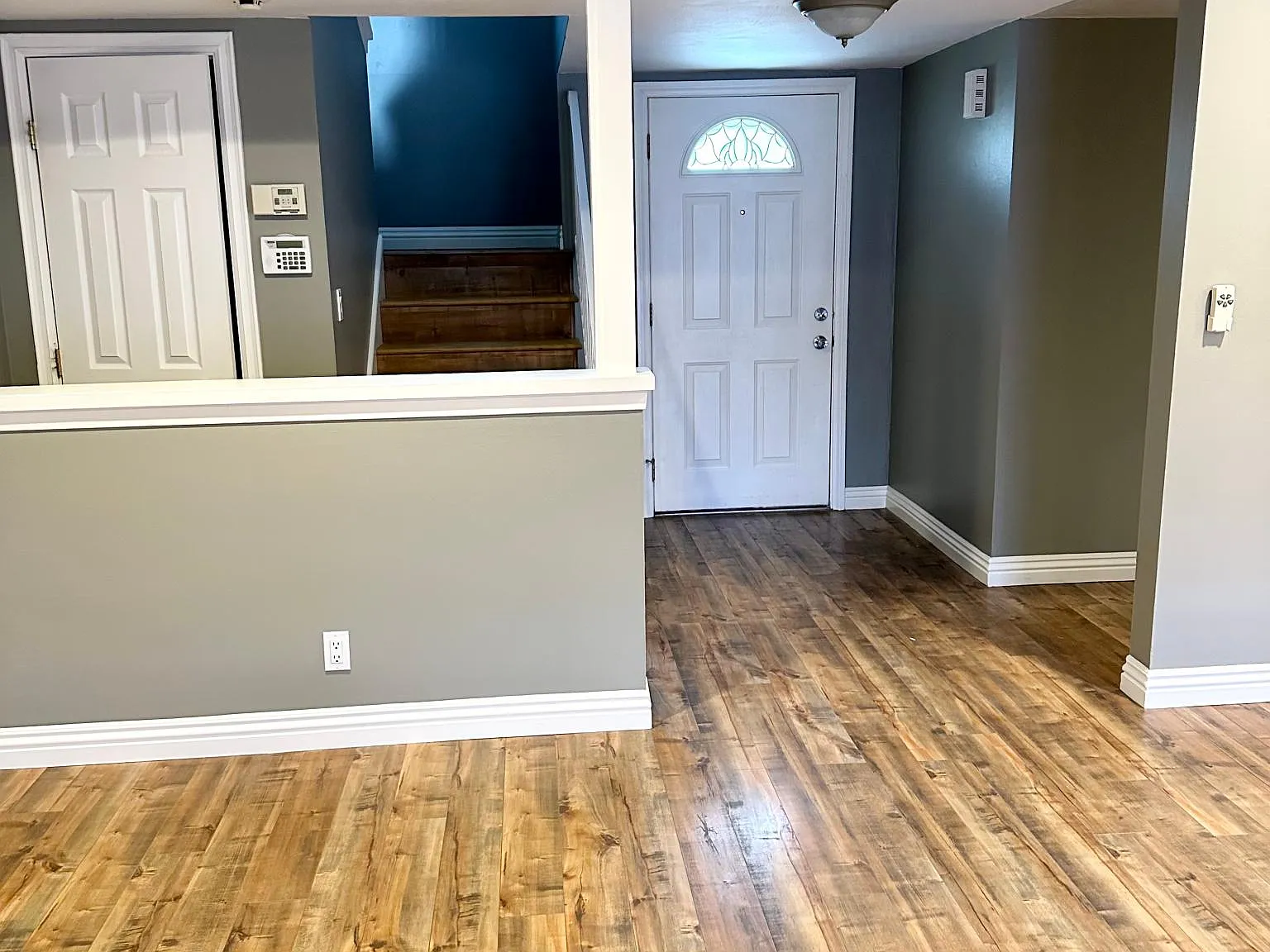 2059 Kasten St — Photo 2