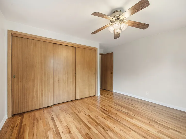 160 Circle Dr — Photo 12