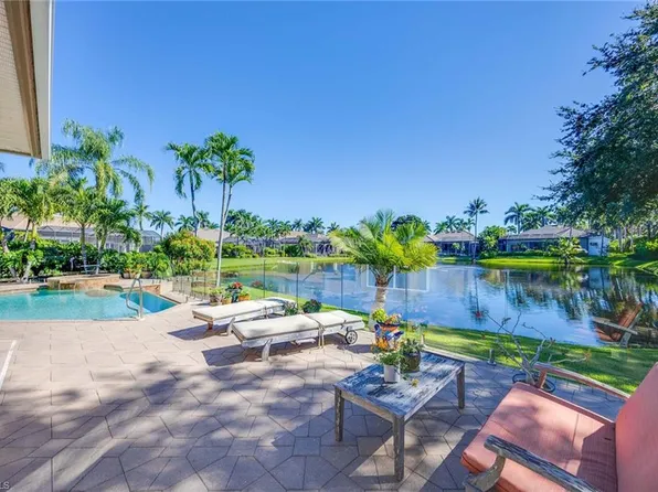 8752 Muirfield DR, NAPLES, FL 34109