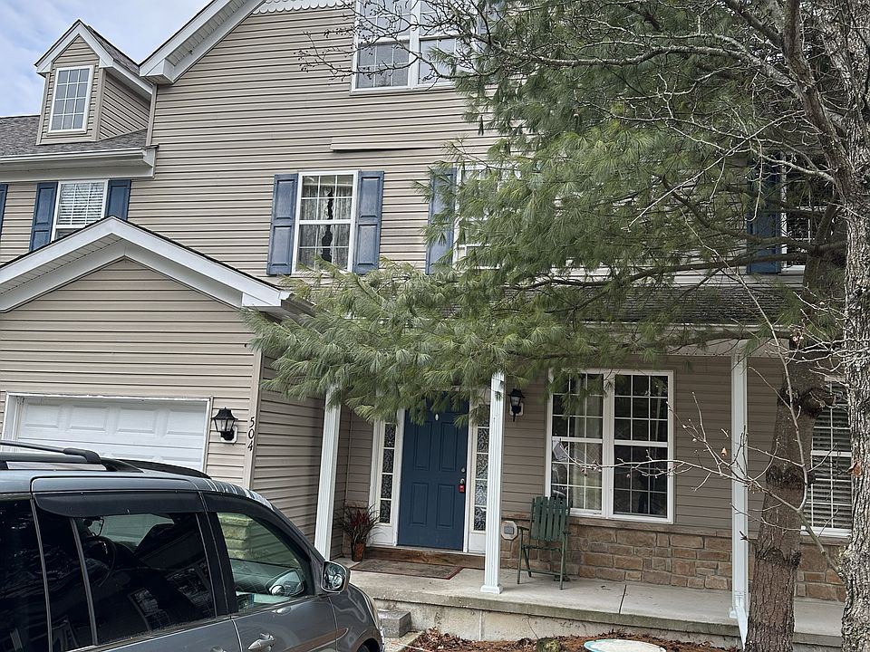 1st image of 504 Brushy Mountain Rd