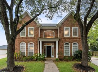 1911 Triple Mast Cir, League City, TX 77573