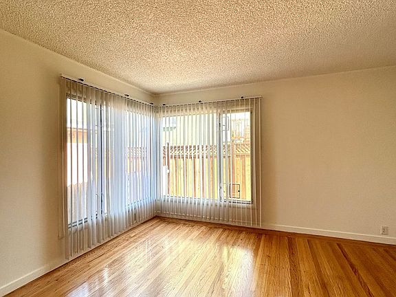 2nd image of 143 Castle St #3