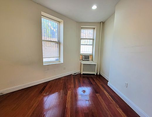 3rd image of 26 7th Ave S APT 1B