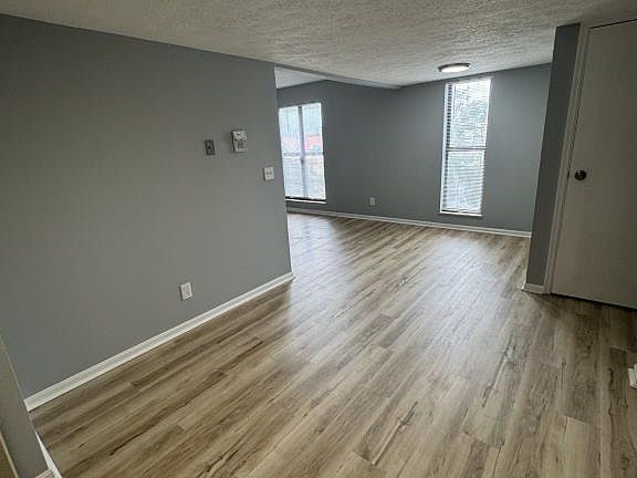 2nd image of 8380 Cottonwood Dr