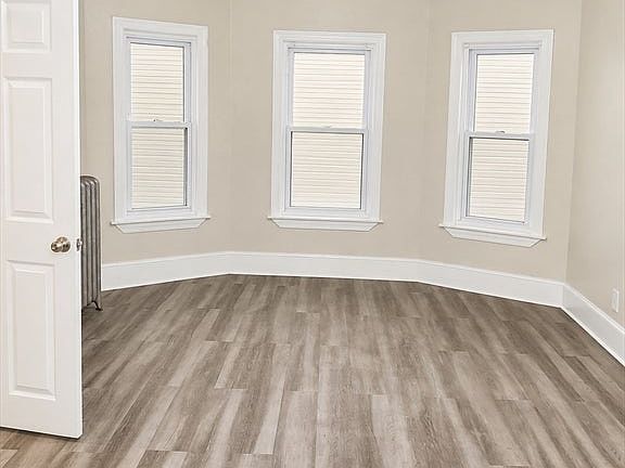 4th image of 221 W Harvard St #3