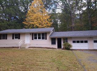 4550 Buck Valley Dr, East Stroudsburg, PA 18301