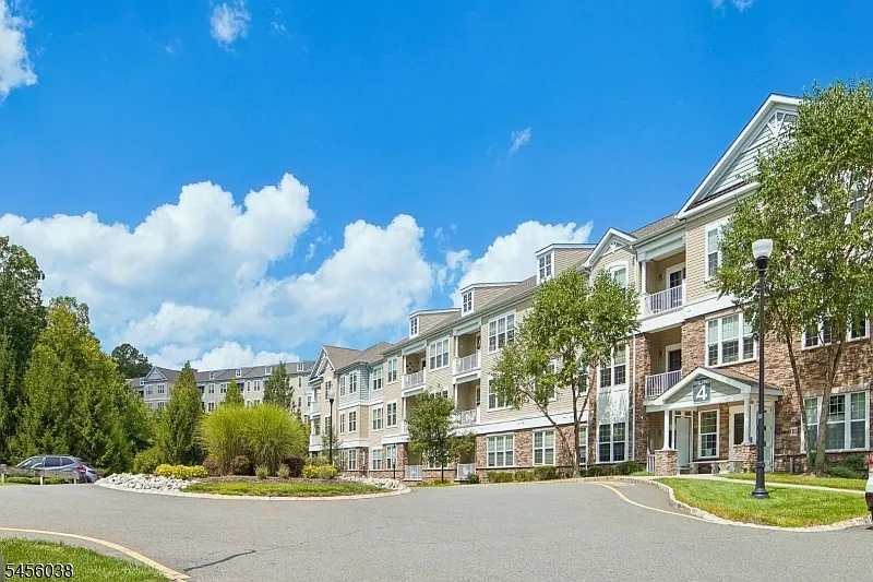 2 bed, 2.5 bath, $3,775 — Photo 2