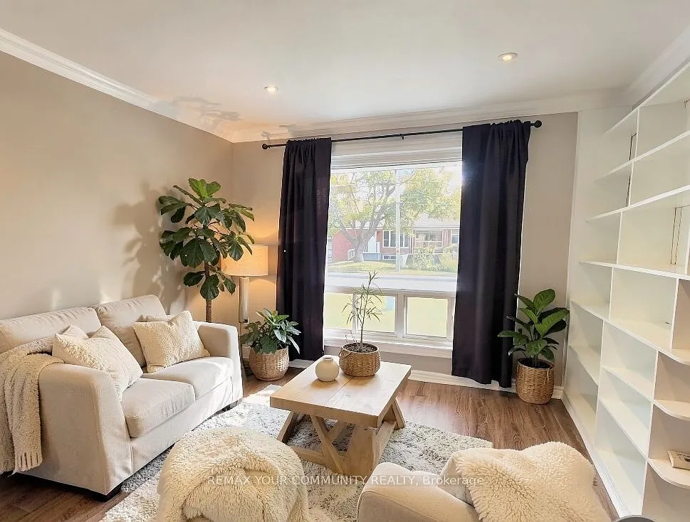 3 bed, $2,700 — Photo 2