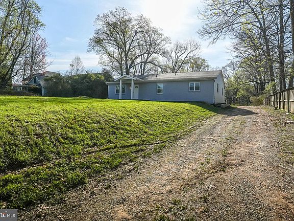 2nd image of 8665 Center Rd
