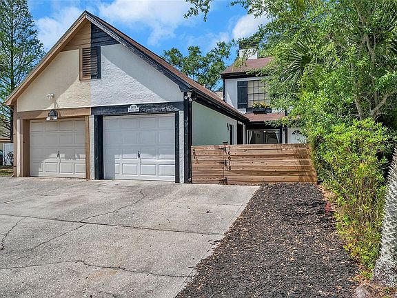 2nd image of 16018R Dawnview Dr
