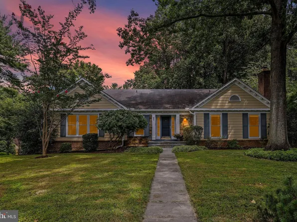 9429 Reach Rd, Potomac, MD 20854
