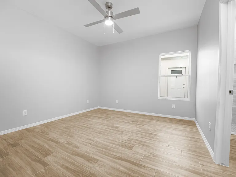 2306 N 37th Ln #2 — Photo 13