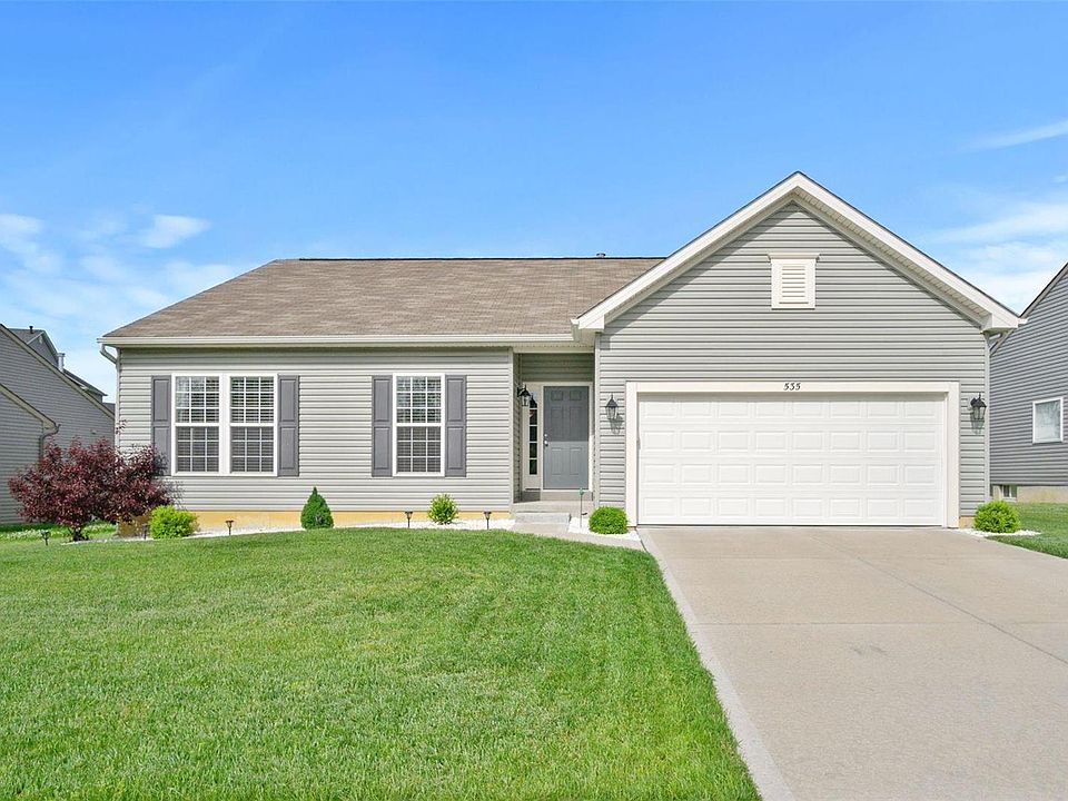 1st image of 535 Crystal Stream Dr