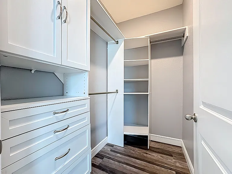 17535 Cantarina Cv — Photo 39
