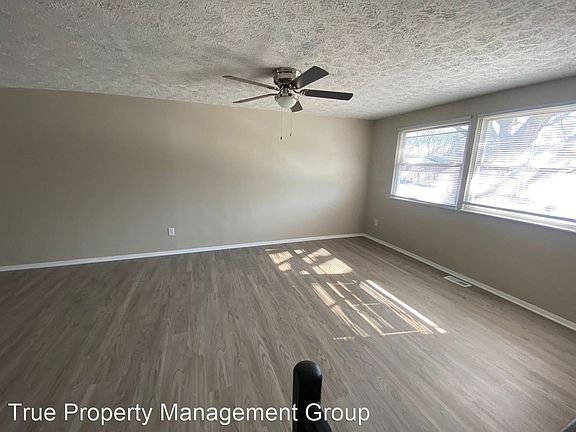 3rd image of 10316 E Woodhaven Cir