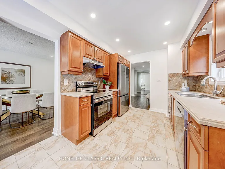 56 Gray Cres #MAIN 2ND FLOOR — Photo 5