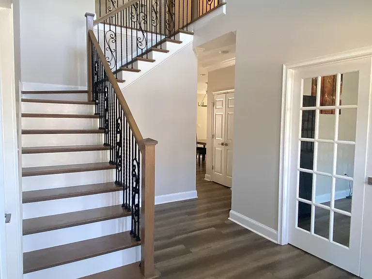 3065 Meadow Springs Dr — Photo 2