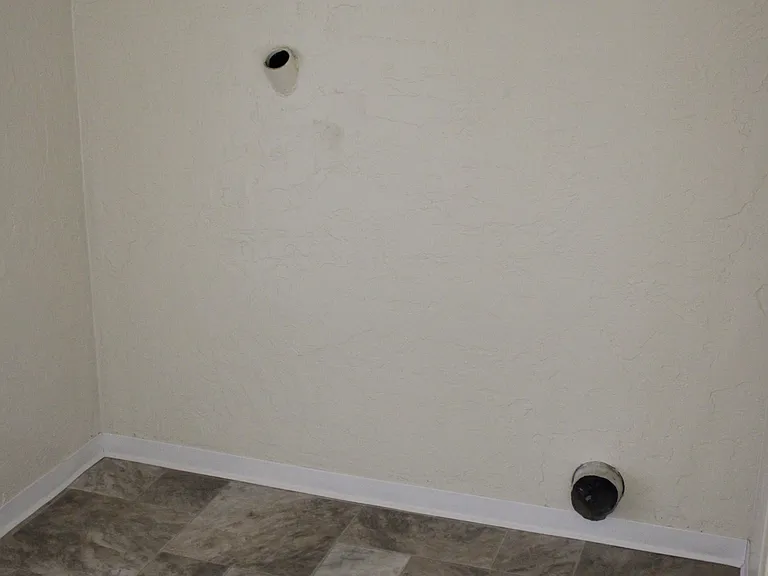 Washer, Dryer are included