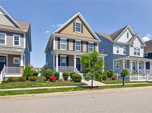 513 Simpson Ln, Chesapeake, VA 23323