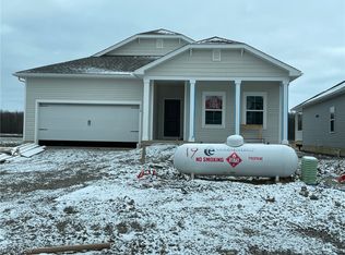 310 River Run Dr, Elyria, OH 44035