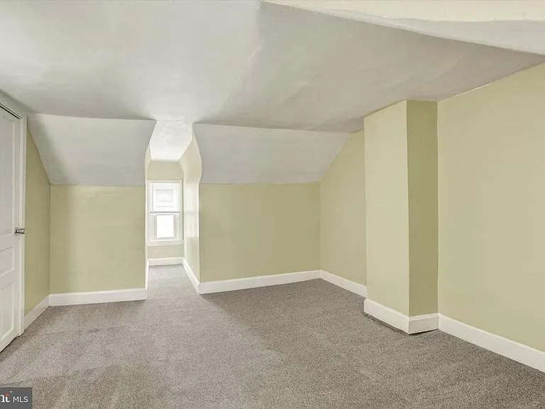 52 Balm St — Photo 15